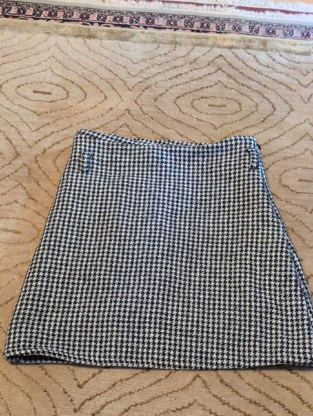 Black and White Houndstooth A-Line Mini Skirt Small Made In Italy